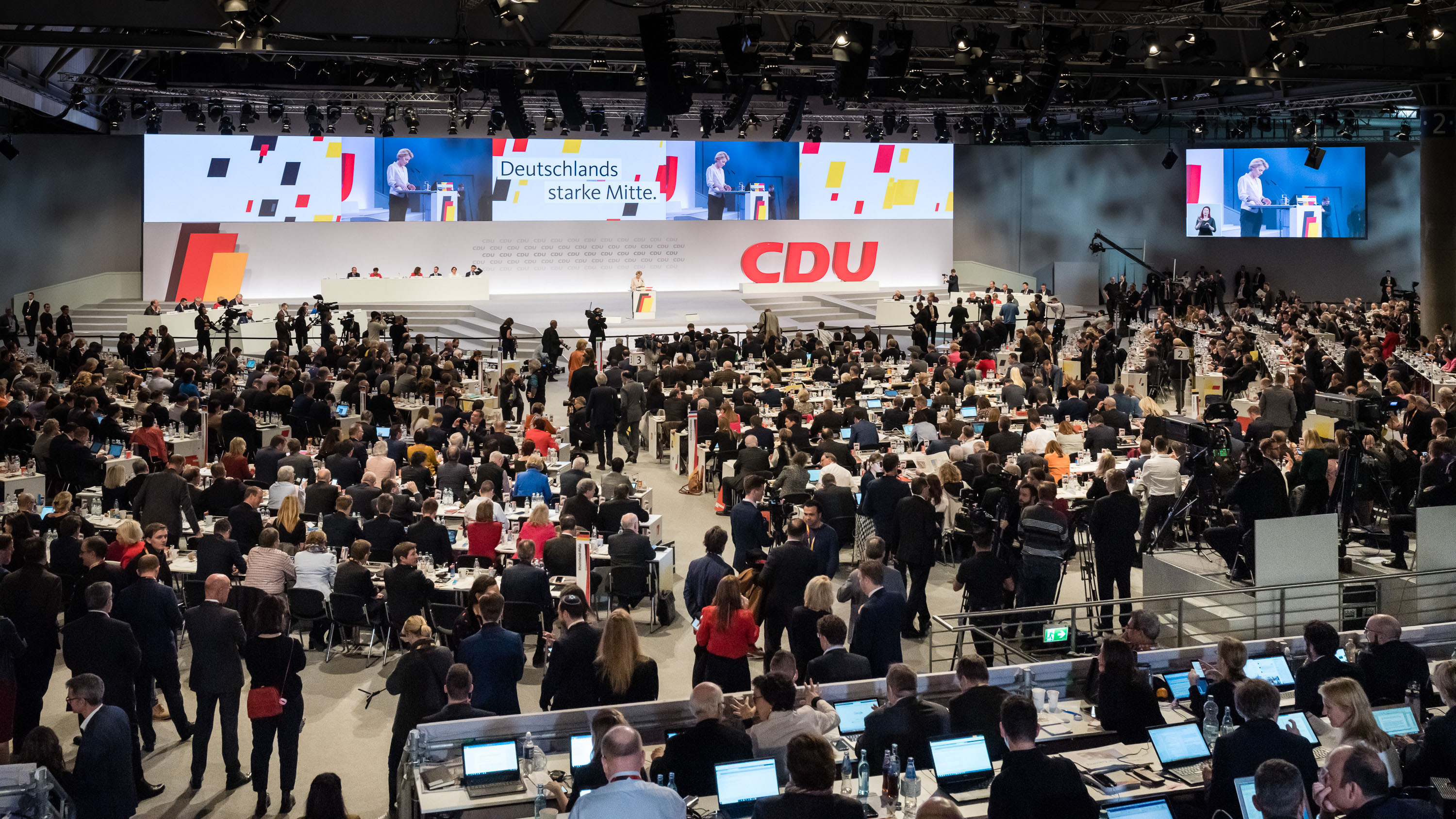 Ftwild Kommunikation Gmbh Buhnendesign Fur Den 32 Parteitag Der Cdu
